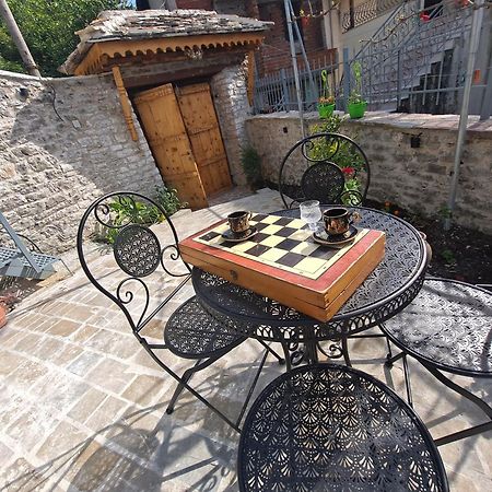 "Villa 70" Guesthouse Gjirokaster Ngoại thất bức ảnh