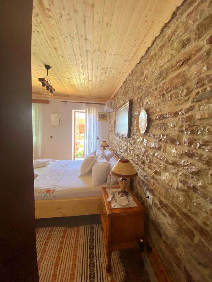 "Villa 70" Guesthouse Gjirokaster Ngoại thất bức ảnh