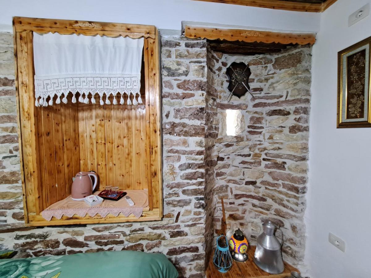 "Villa 70" Guesthouse Gjirokaster Ngoại thất bức ảnh