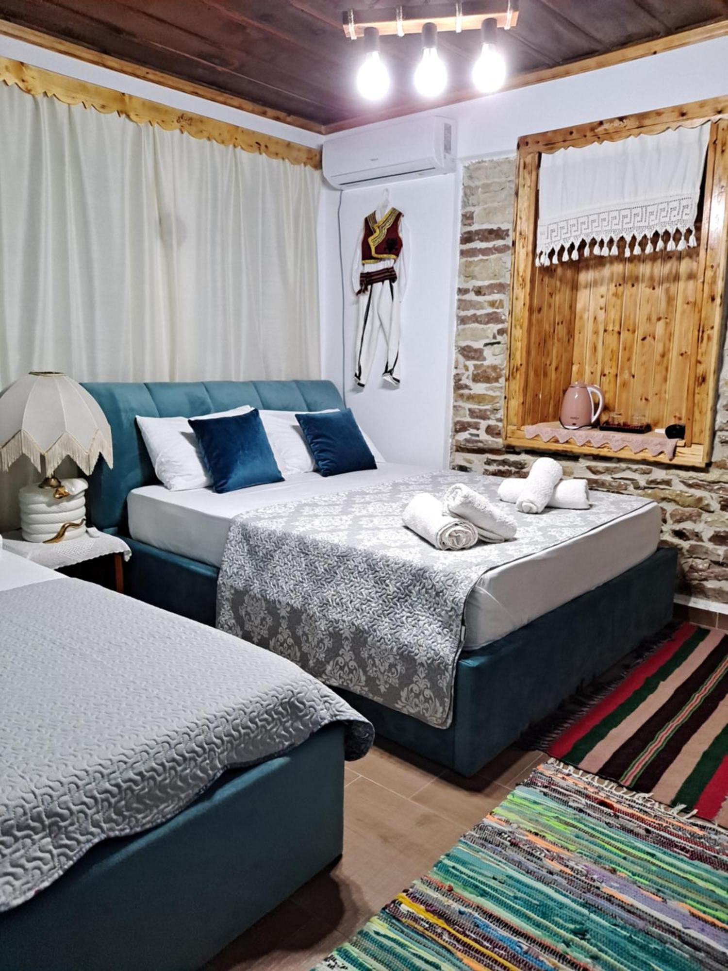 "Villa 70" Guesthouse Gjirokaster Ngoại thất bức ảnh