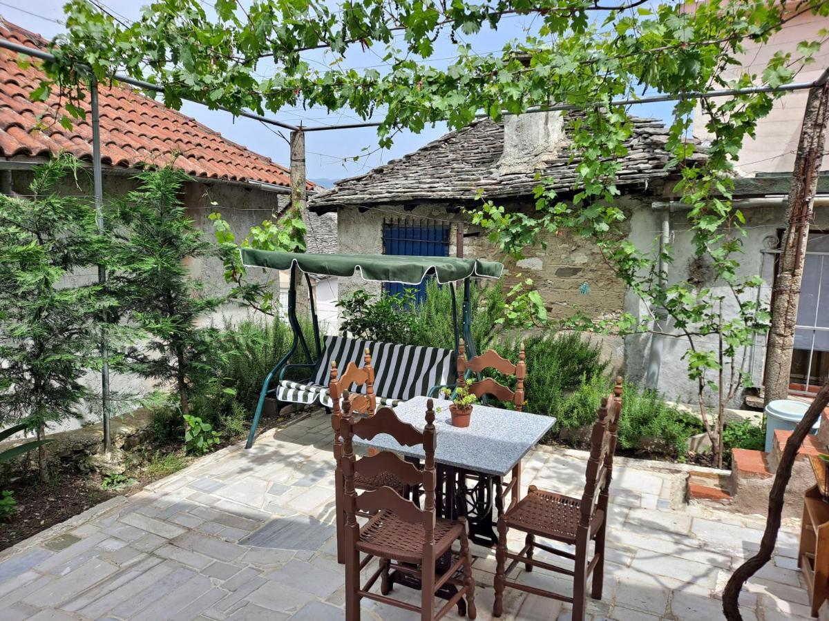 "Villa 70" Guesthouse Gjirokaster Ngoại thất bức ảnh