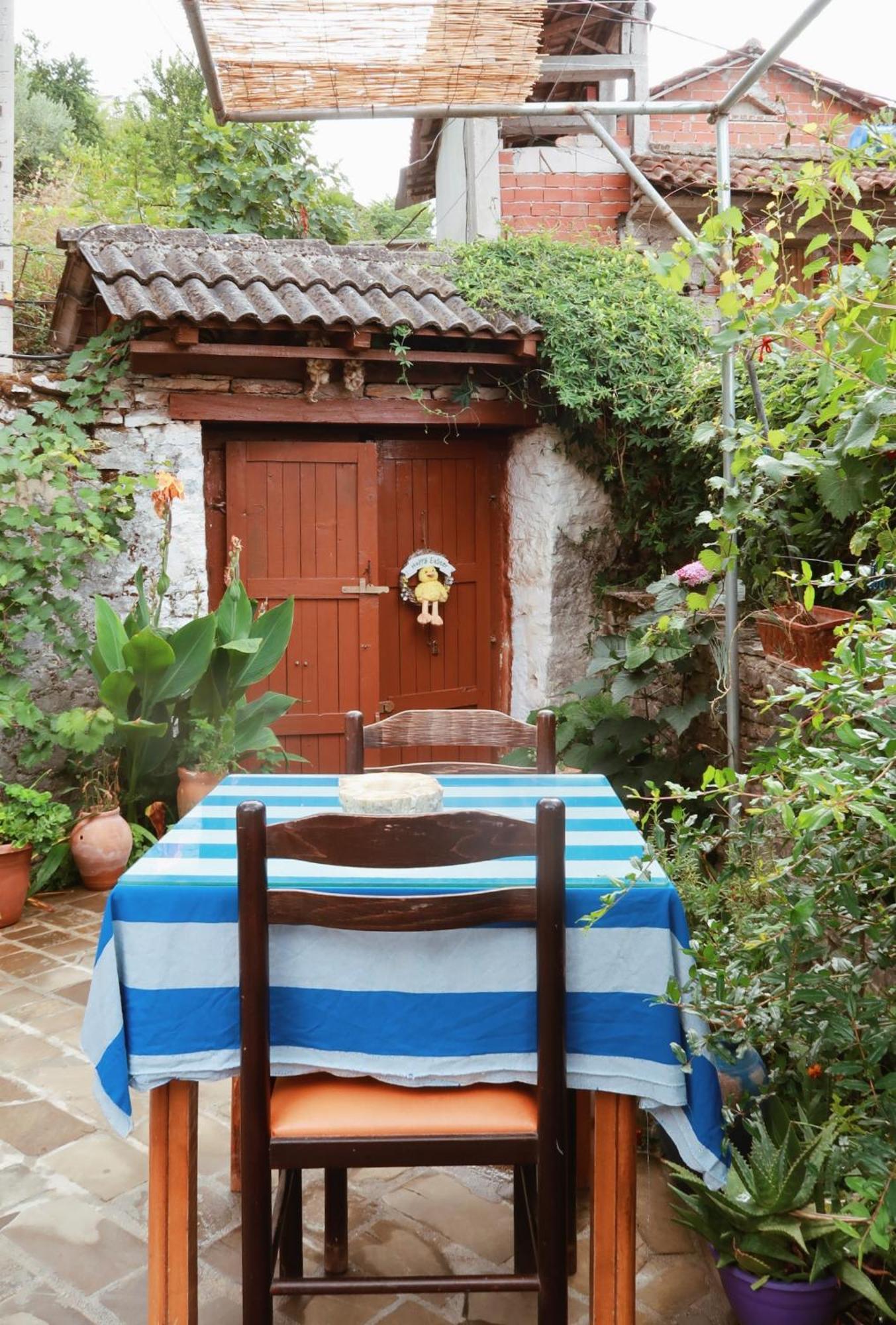 "Villa 70" Guesthouse Gjirokaster Ngoại thất bức ảnh