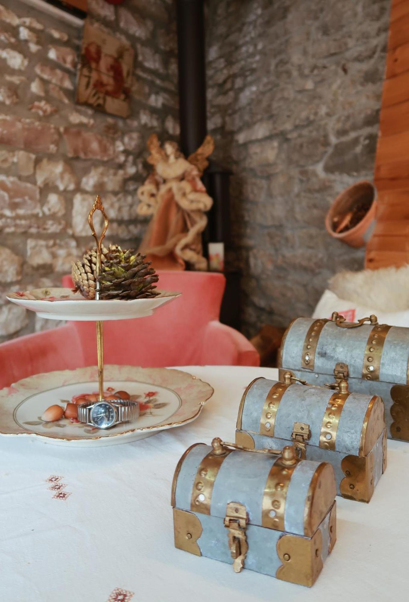 "Villa 70" Guesthouse Gjirokaster Ngoại thất bức ảnh