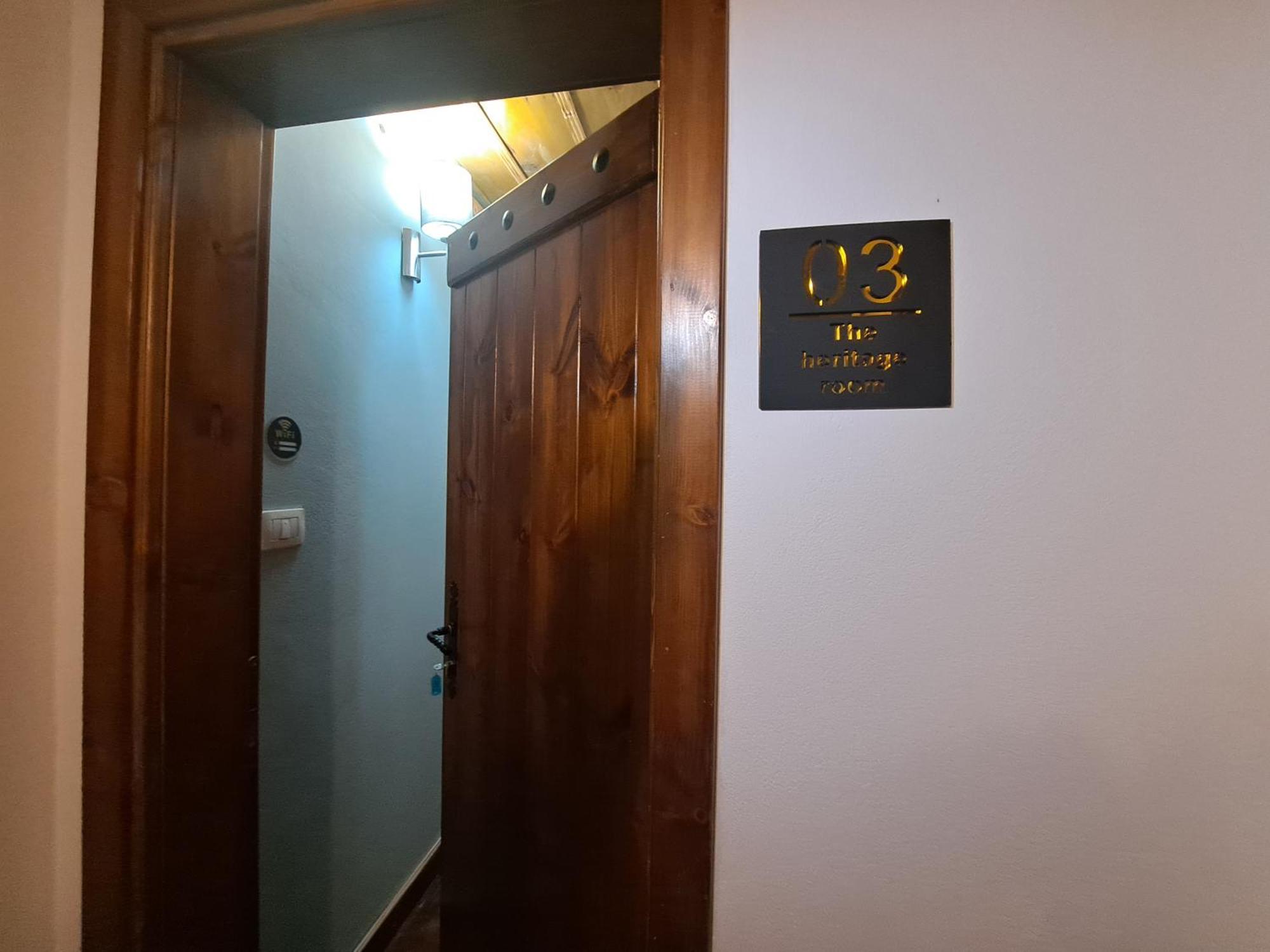 "Villa 70" Guesthouse Gjirokaster Ngoại thất bức ảnh