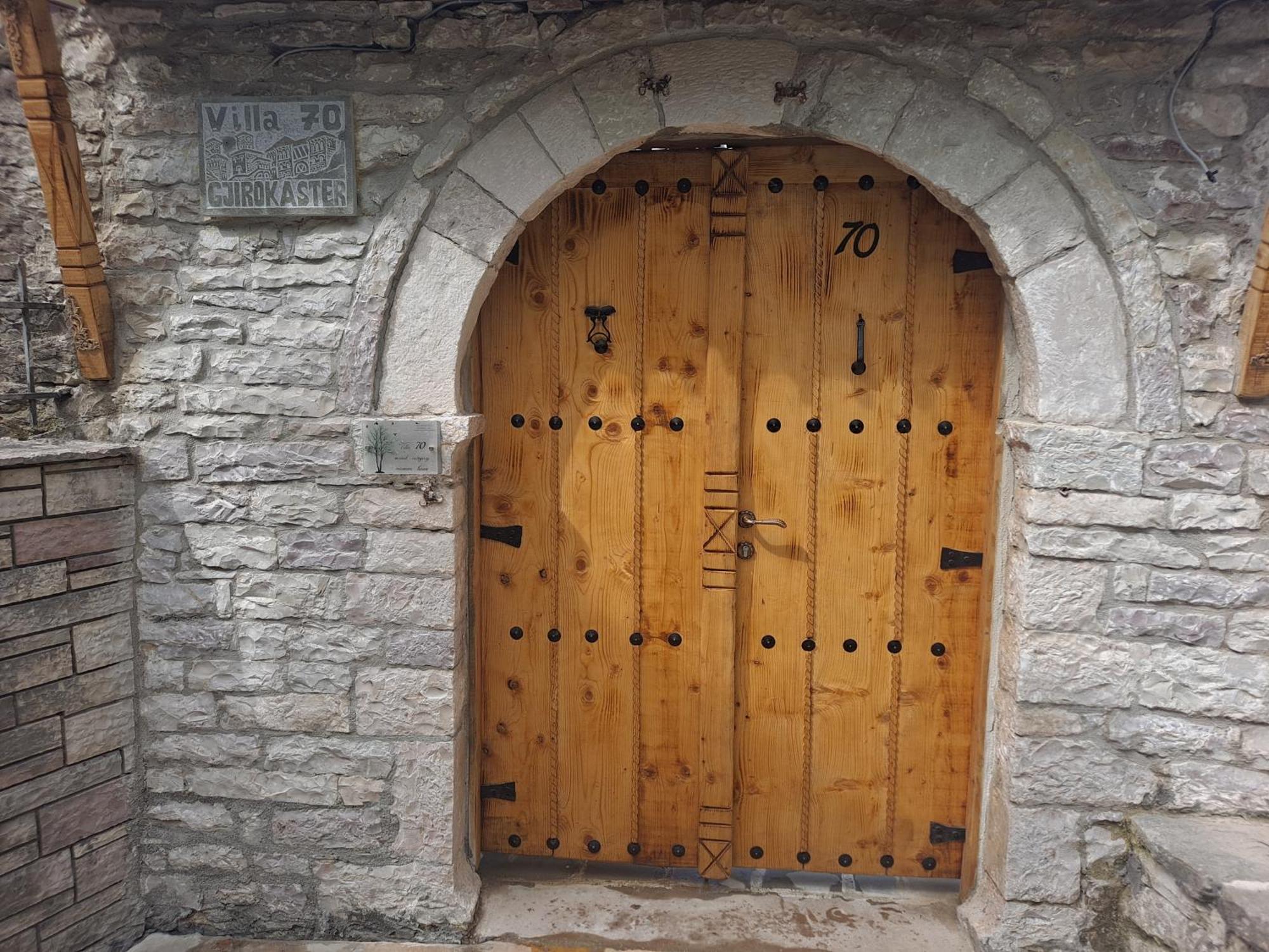 "Villa 70" Guesthouse Gjirokaster Ngoại thất bức ảnh