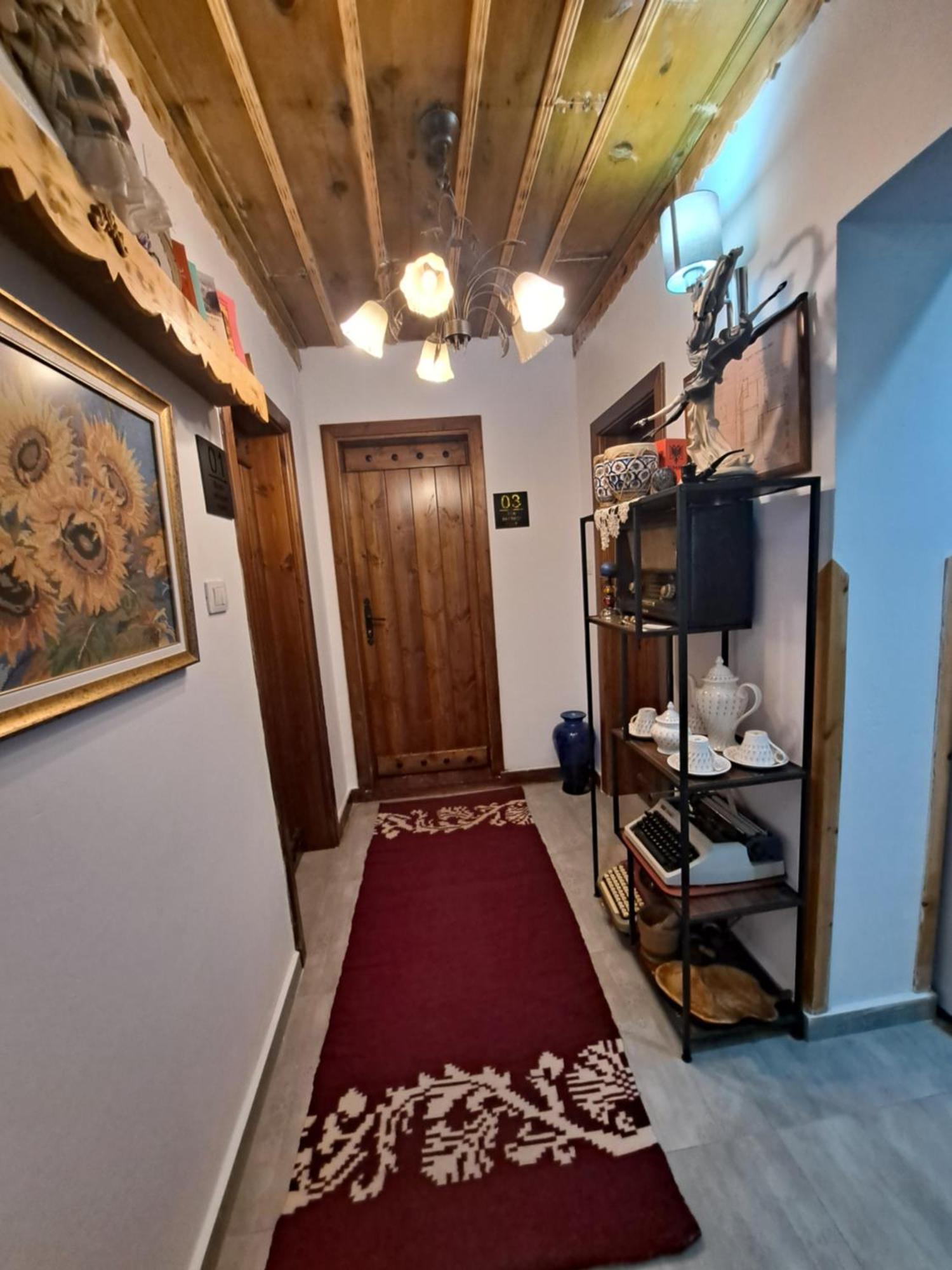 "Villa 70" Guesthouse Gjirokaster Ngoại thất bức ảnh