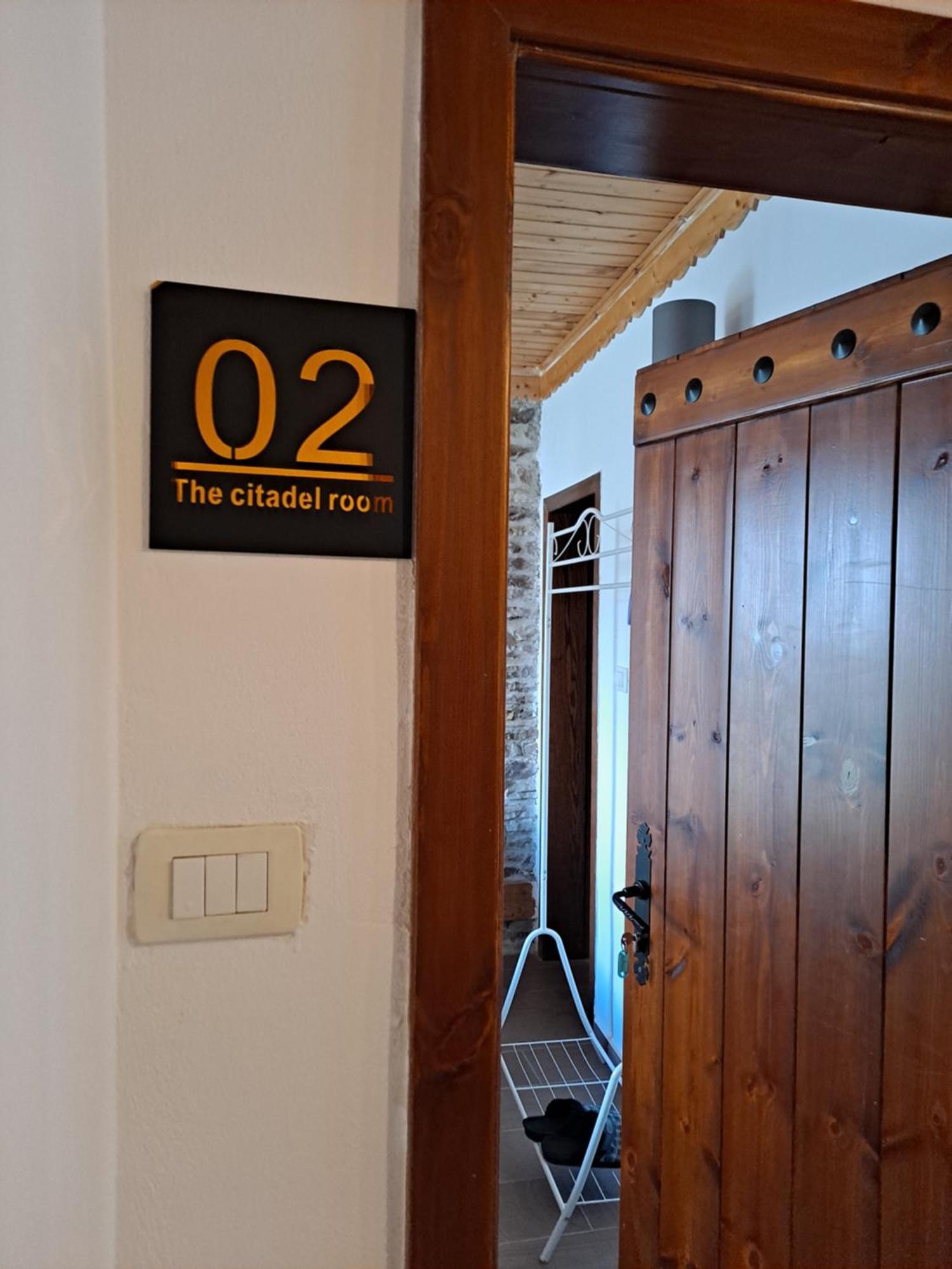 "Villa 70" Guesthouse Gjirokaster Ngoại thất bức ảnh