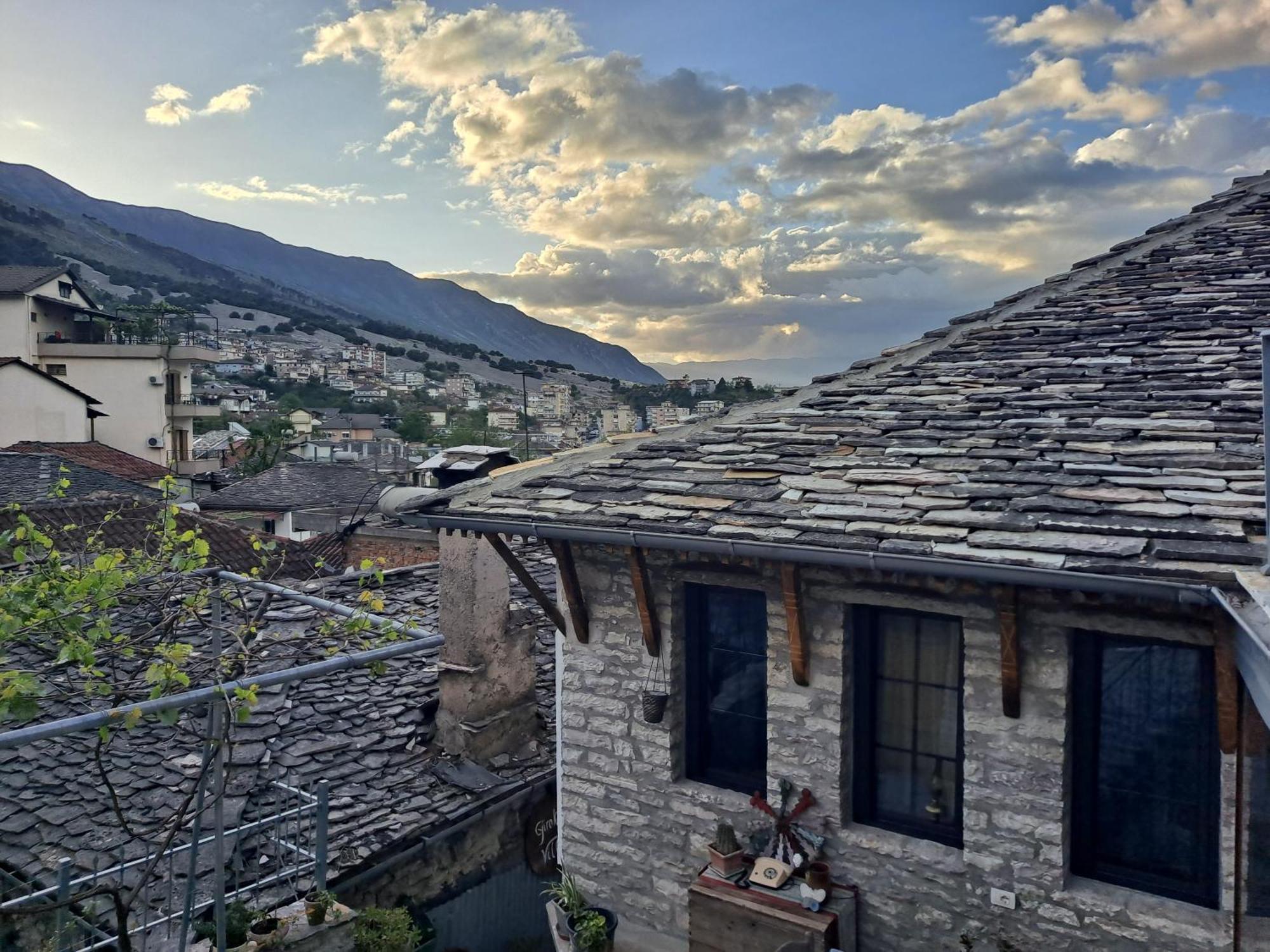 "Villa 70" Guesthouse Gjirokaster Ngoại thất bức ảnh