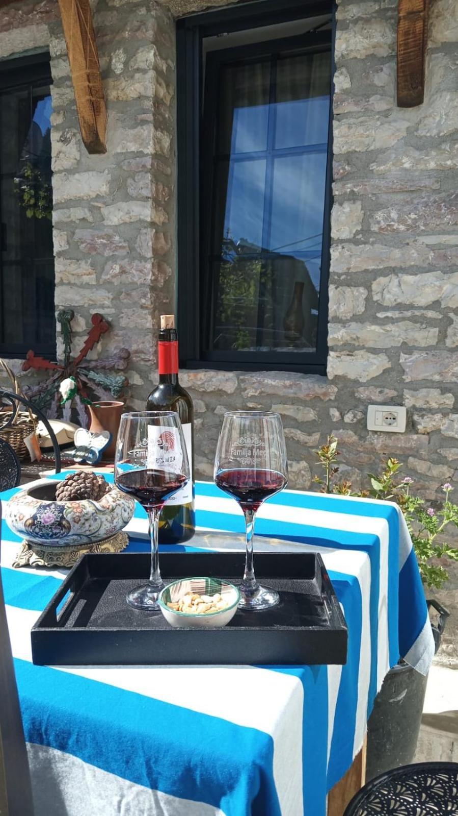 "Villa 70" Guesthouse Gjirokaster Ngoại thất bức ảnh